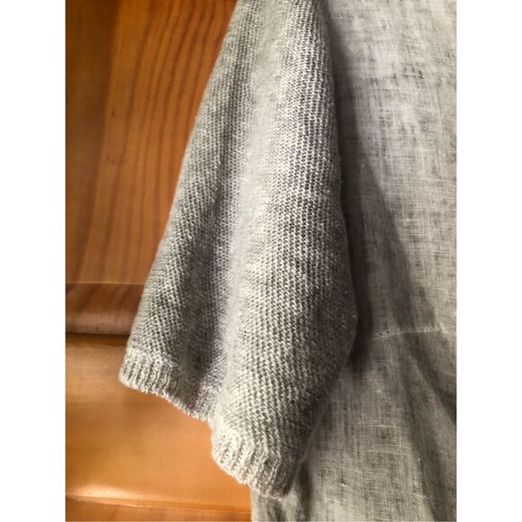 “Muza Poland Linen Dress – Gray, Short Sleeve, Artistic Knit Details (M - Picture 7 of 14